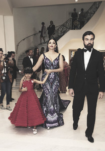 Aishwarya+Rai+Best+Day+5+71st+Annual+Cannes+AfoOZ9vKs5fx.jpg