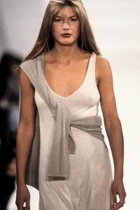 1729302259_DKNY1994WomenRTW87.thumb.jpg.40827b72ae3ed9b2a8b8f5ea3c55f156.jpg