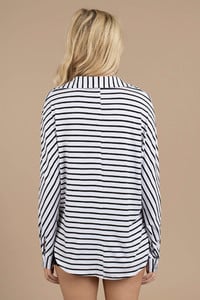 white-and-black-working-gal-striped-blouse (1).jpg