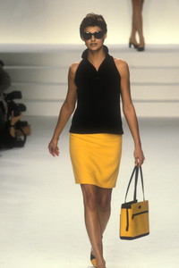 2100956111_RalphLauren1996WomenRTW22.thumb.jpg.f8bee1e8563ded61b850c8d40f51c4d9.jpg