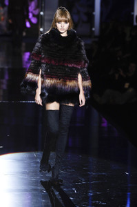 2116924142_JustCavalli2006WomenRTW186.thumb.jpg.61c62d96c8221ea1518f0b4f3effd642.jpg