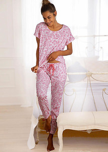 3-Piece-Pyjama-Set-by-Vivance-Dreams~823018FRSL_W01.jpg