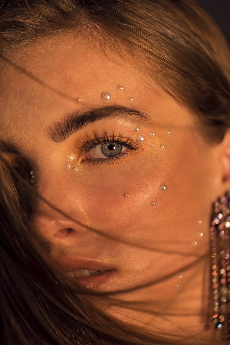 Emily Barbe - pearls.jpg
