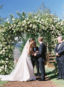 32-emily-didonato-and-kyle-peterson-wedding.thumb.jpg.12c62a7595a3a69d7b5148e0dca52c2e.jpg