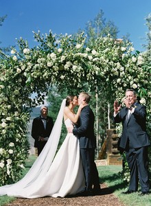 33-emily-didonato-and-kyle-peterson-wedding.thumb.jpg.1fc20d020e186bce489ed6887cb336cd.jpg