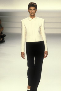 398834866_RalphLauren1996WomenRTW47.thumb.jpg.2939a560cd17faeb2b74ada742d553f3.jpg