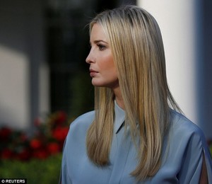 4E663C8400000578-5971389-Sleek_Ivanka_wore_her_long_blonde_hair_straight_and_parted_down_-a-10_1532021226603.jpg