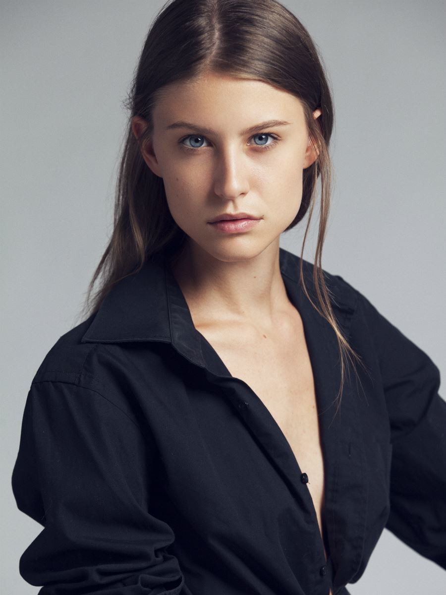Alena Kananovic 8.jpg
