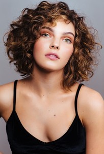 1118full-camren-bicondova (1).jpg