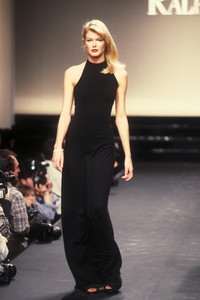 831530782_RalphLauren1995WomenRTW97.thumb.jpg.ec7117624cbae93544c32bdcbfc5f61a.jpg