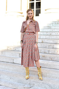Chiara+Ferragni+Fendi+Couture+Paris+Fashion+Bmo626Ga2Eqx.jpg