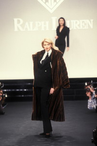 941060502_RalphLauren1995WomenRTW32.thumb.jpg.c7be78b9853250c03f510762c6cd9416.jpg