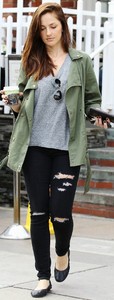 9acf53107a81ac59f70a15376bf43bc6--minka-kelly-style-cargo-jacket.thumb.jpg.360ec0ede498e415302c59ddc3d4da22.jpg