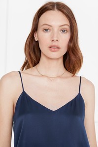 ANINE-BING-GWYNETH-SILK-CAMISOLE-NAVY-AB43-026-15_0073.thumb.jpg.4bdb490d86fb94ff3123508a3ac3a538.jpg