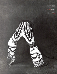 Africa_Ferri_Vogue_Italia_June_1989_07.thumb.png.fcfa8e98c2bb91e9eb577b95609324d0.png