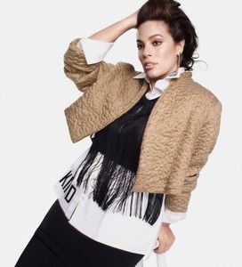 Ashley-Graham-Marina-Rinaldi-Fall-2018-Campaign05.thumb.jpg.4541fbcbb5b4c100e7e7231b8e8a76eb.jpg