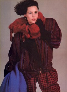 Avedon_Vogue_US_October_1984_13.thumb.jpg.926beb02fd3f13dee2b7ae9e9d4cf8a2.jpg