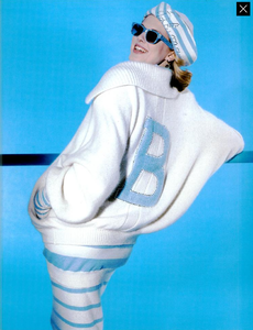 Barbieri_Blumarine_Spring_Summer_1985_04.thumb.png.07670f1be69a108c6faa0f9a2ad687a8.png