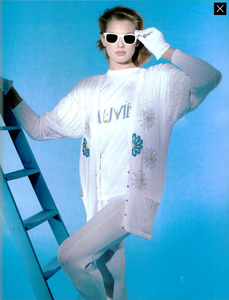 Barbieri_Blumarine_Spring_Summer_1985_06.thumb.png.83cd68b15c09a052c83f5175347b60a3.png