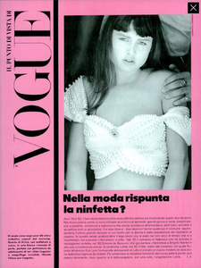 Barbieri_Vogue_Italia_March_1985_00.thumb.png.c5af37f4d6440c7c695606c5f332f82f.png