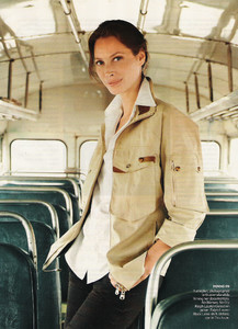 Christy_Turlington_Beauty_and_Soul_Vogue_US_August_2009_02.thumb.jpg.fdbae86d5d47e8ff0f86bed162afaaa1.jpg