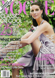 Christy_Turlington_Klein_Vogue_US_August_09.thumb.jpg.ee881bca6e1227017e80c337bac2fe9a.jpg