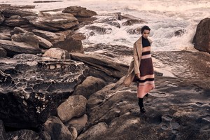 ELLE-Indonesia-August-2018-Zoe-Barnard-by-Jeremy-Choh-18.thumb.jpg.cc8c56dc73745e49bc1cd21975226573.jpg