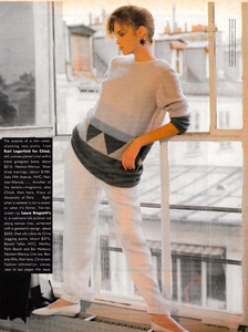Elgort_Vogue_US_January_1982_18.thumb.jpg.9e7790c91e13f4b8d3c35abbf07b9ff9.jpg