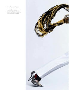 ElleSingapore-August2018-page-008.jpg