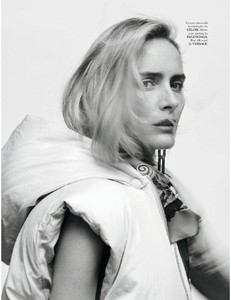 ElleSingapore-August2018-page-013.jpg