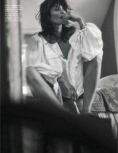 Elle_-_27_Juillet_2018-page-017.jpg