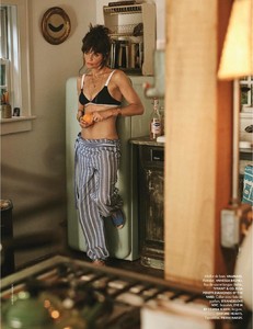 Elle_-_27_Juillet_2018-page-018.jpg