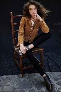 Free-People-Western-Style-Guide-2018-06.thumb.jpg.16180d44d80ff9e6e62acb266c21a6dc.jpg