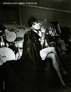 Goldstein_Vogue_Italia_November_1985_07.thumb.png.616bedf17d5d97dac14a00d938663a2d.png