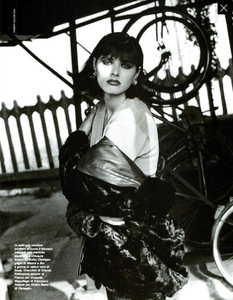 Goldstein_Vogue_Italia_November_1985_12.thumb.png.d3c2592c1c0624ba3ec9d23e2741c889.png