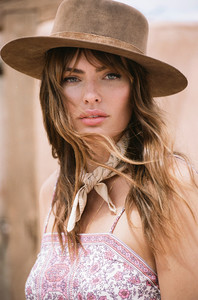 JASMINE-Alyssa-Miller-by-Brydie-Mack-for-Spell-and-the-Gypsy-Collective-59.jpg