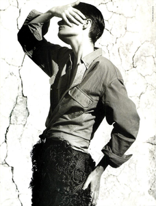 Kaki_Watson_Vogue_Italia_June_1989_07.thumb.png.f09bcf3debb592c21a86f637277e8e41.png