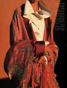 Lavorio_Colore_Watson_Vogue_Italia_June_1989_01.thumb.png.5de8570eba7be9aa8c51e0b690fb32b9.png