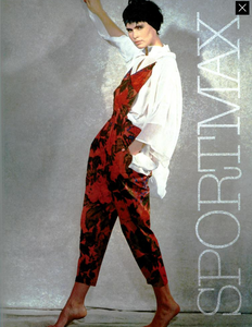 Lindbergh_Sportmax_Spring_Summer_1985_04.thumb.png.dc22853cc77674b2fd9c5a4eca5fc092.png