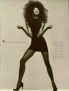 Macpherson_Vogue_Italia_November_1988_05.thumb.jpg.aa1789ef273e291c2aca52f785aec1f5.jpg