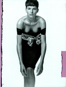 Meisel_Vogue_Italia_March_1985_03.thumb.png.6b2afa3759182904b026f87a83778c71.png