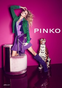 Pinko-Fall-Winter-2018-Campaign08.thumb.jpg.cf295f6aabfe0fea28472e8e01446522.jpg