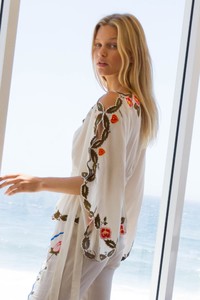 Queen_Of_Hearts_Top_Ivory_11.jpg
