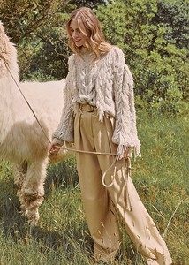 Ulla-Johnson-Shopbop-Pre-Fall-2018-Lookbook03.thumb.jpg.051de2e39dd5e3bcc5dc6ce5a8b6a449.jpg