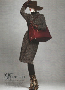 VOGUEUSAUG200914.thumb.jpg.a174e1c26d87fe4db64036f7ec8eee3a.jpg