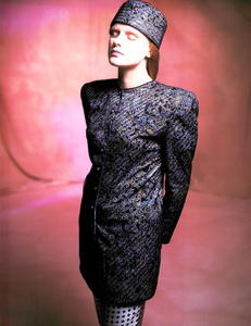 Vallhonrat_Vogue_Italia_September_1986_Speciale_20.thumb.png.89de9cfec7b3e0b32f83b588647188cc.png