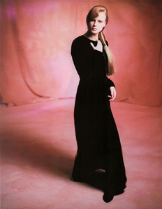 Vallhonrat_Vogue_Italia_September_1986_Speciale_22.thumb.png.bd3ef1d19f187c38af6706438695de10.png