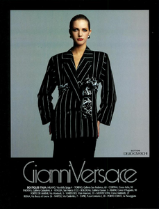 Versace_Spring_Summer_1985.thumb.png.00fdd53e5c8e60ebc868f9d47594bf6f.png