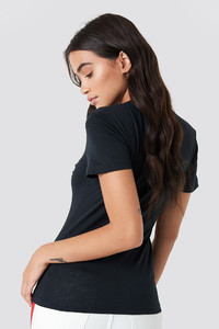 calvin_klein_institutional_box_logo_regular_fit_tee_1278-000302-1098_02b.jpg