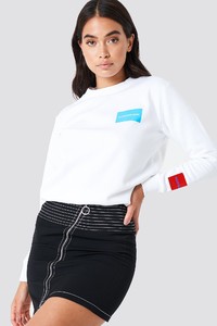 calvin_klein_multi_logo_sweatshirt_1278-000298-0660_01a.jpg